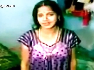 Indian Village Local mallu nymph unsheathing herself hot video recovered - Wowmoyback